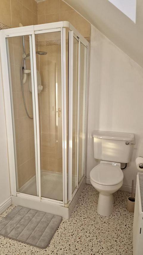 Cosy 3 Bedroom All Ensuites กัลเวย์ ภายนอก รูปภาพ